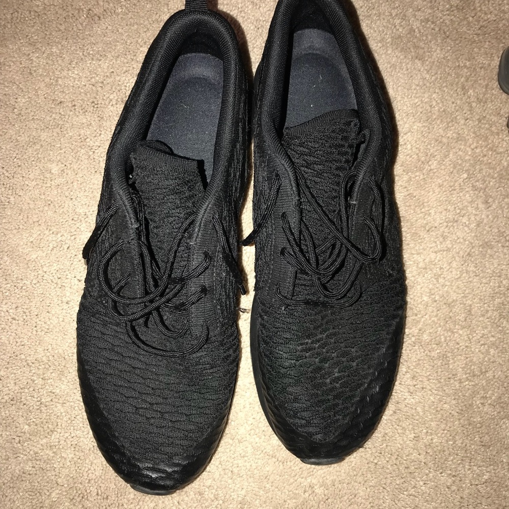 Men’s Nike Roshe size 11.5